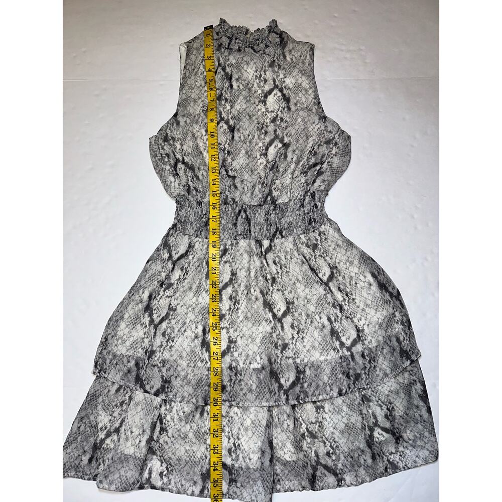 She + Sky Women’s Size Small Grey Sleeveless Cheetah Animal Print Dress Ruffle - Picture 3 of 6
